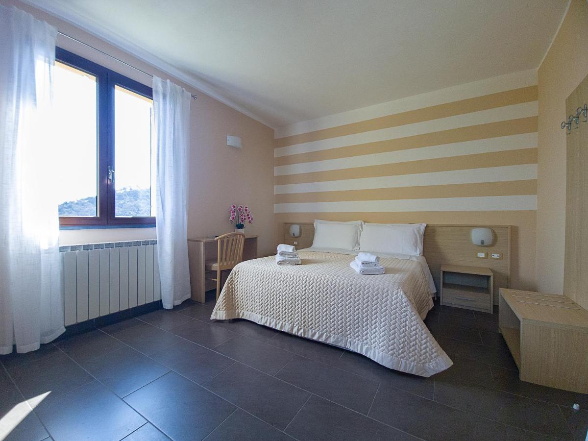 Agriturismo La Pietra 1 E La Pietra 2 La Spezia Eksteriør billede
