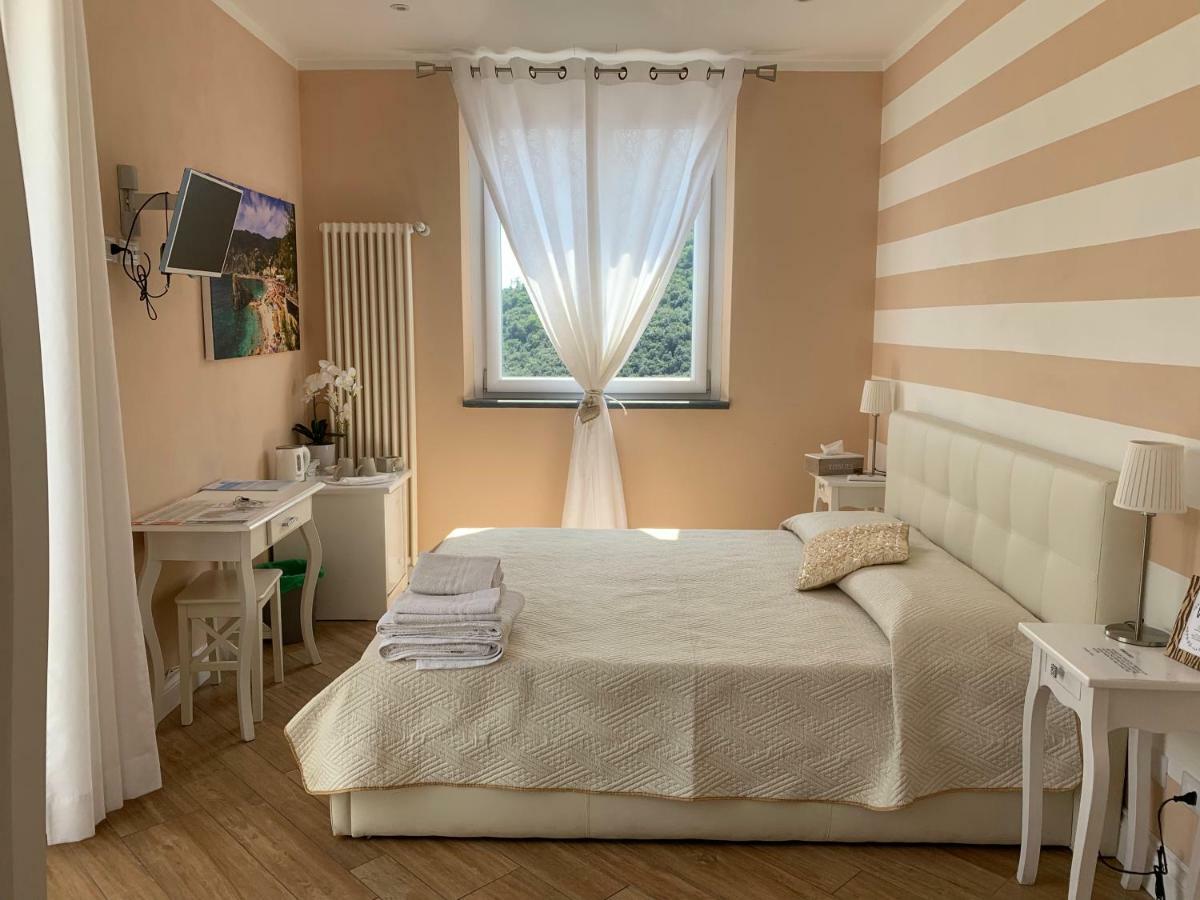 Agriturismo La Pietra 1 E La Pietra 2 La Spezia Eksteriør billede
